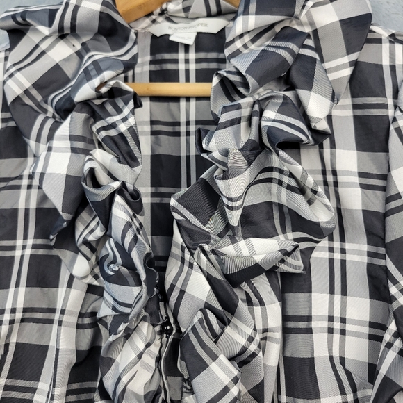 Boston Proper Womens Blouse Size 10 Peplum Hidden Button Up Black White Ruffle - Picture 9 of 13